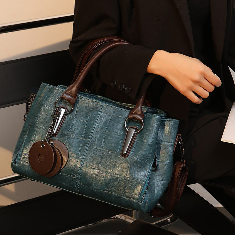 Versatile Large Capacity Tote Bag