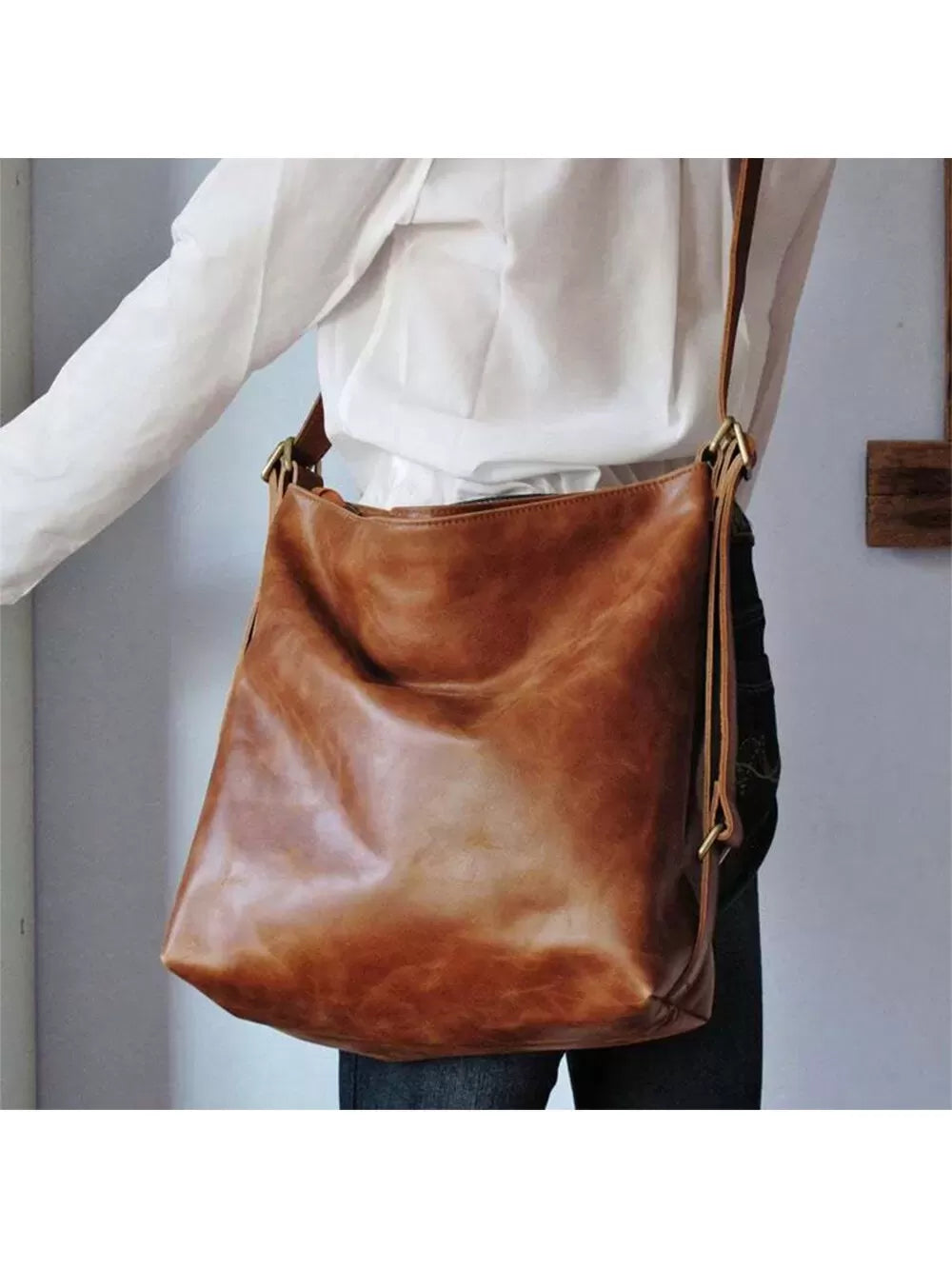 Versatile Tan Leather Bag
