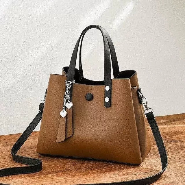 Stylish leather shoulder bag